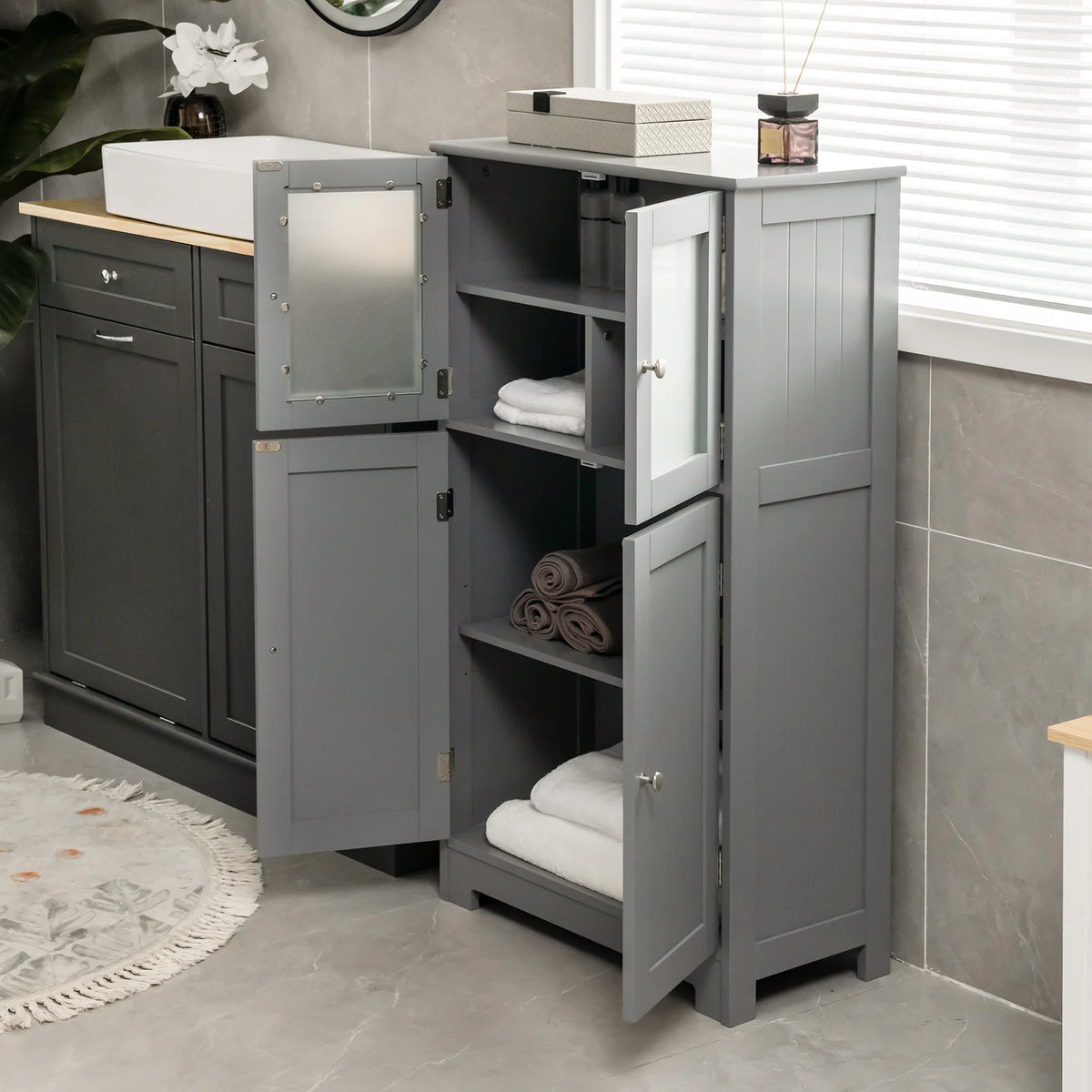 Costway – Freistehender Badezimmerschrank mit 4 Glastüren, 58 × 30 × 109 cm, Grau