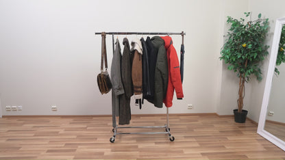Tatkraft Danko – Kleiderständer auf Rollen, bis 100 kg, Schwerlast-Kleiderständer, Klappbar, Kleiderstange 91–132×45,5×160 cm, verchromter Stahl